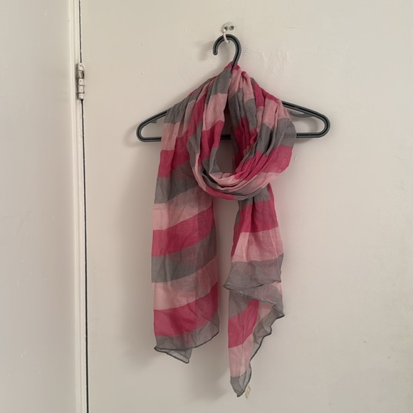 Romano Grey and Pink Scarf - Picture 2 of 4